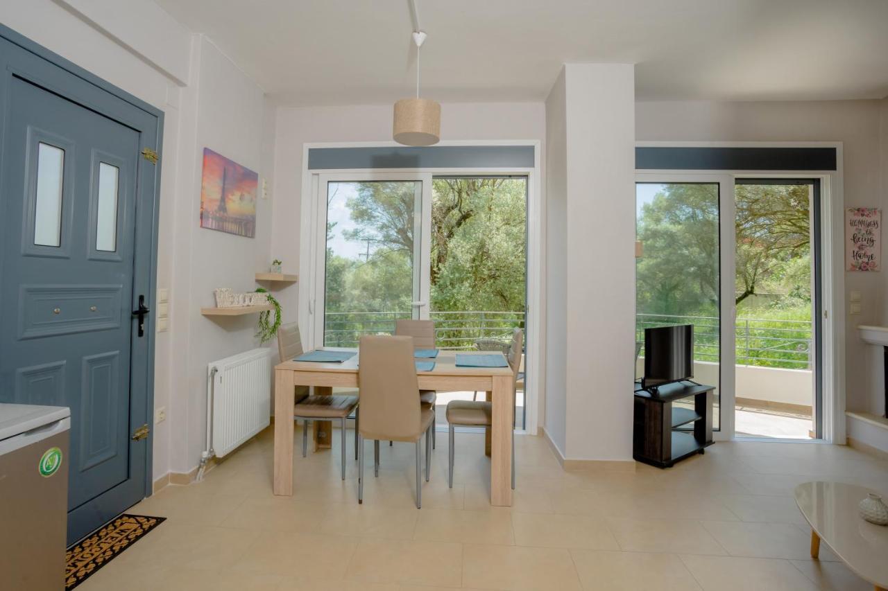 Irida'S Guesthouse Nikiana Buitenkant foto