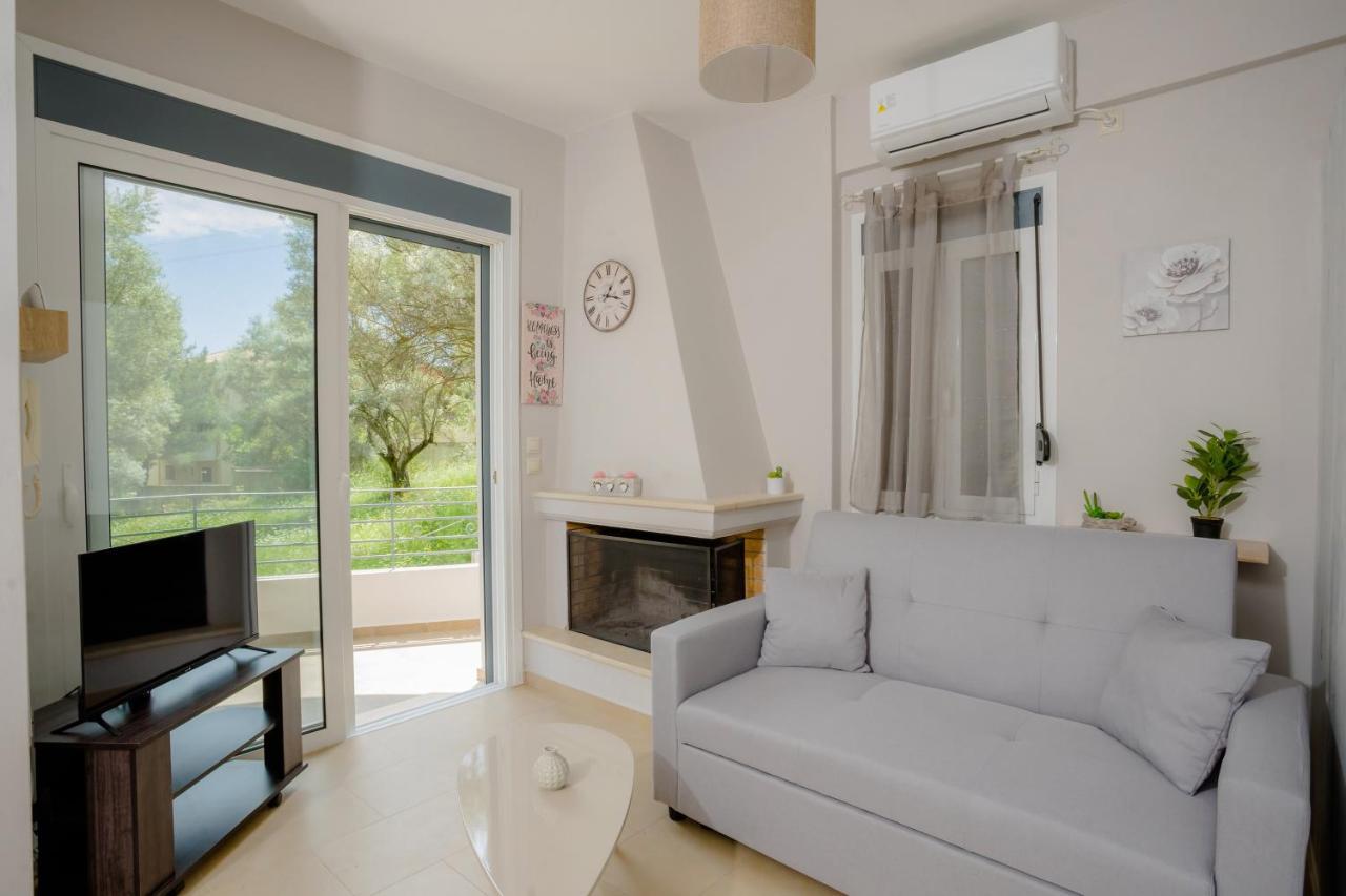 Irida'S Guesthouse Nikiana Buitenkant foto