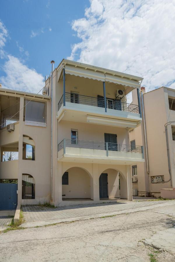 Irida'S Guesthouse Nikiana Buitenkant foto